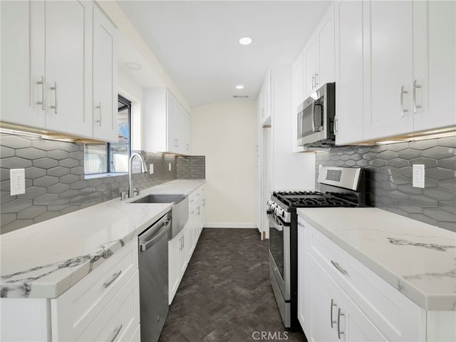 900 N Parish, Burbank, CA 91506