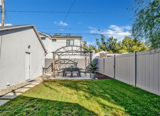 900 N Parish, Burbank, CA 91506