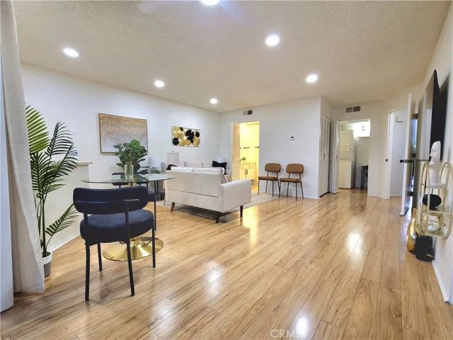 5300 E Waverly Dr. M4115, Palm Springs, CA 92264
