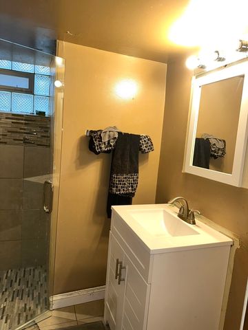 14501 Peoria Street, Harvey, IL 60426