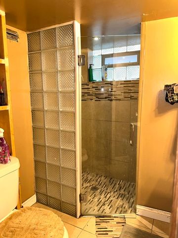 14501 Peoria Street, Harvey, IL 60426