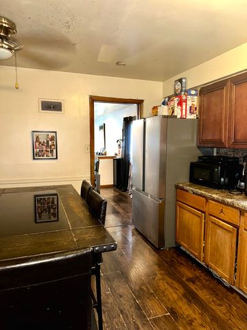 14501 Peoria Street, Harvey, IL 60426