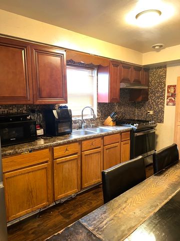 14501 Peoria Street, Harvey, IL 60426