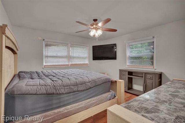 3210 Emerson Street, Flint, MI 48504