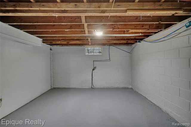 3210 Emerson Street, Flint, MI 48504