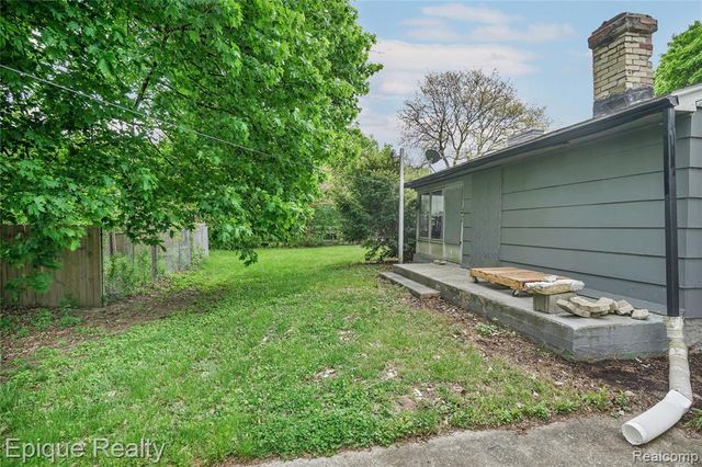 3210 Emerson Street, Flint, MI 48504