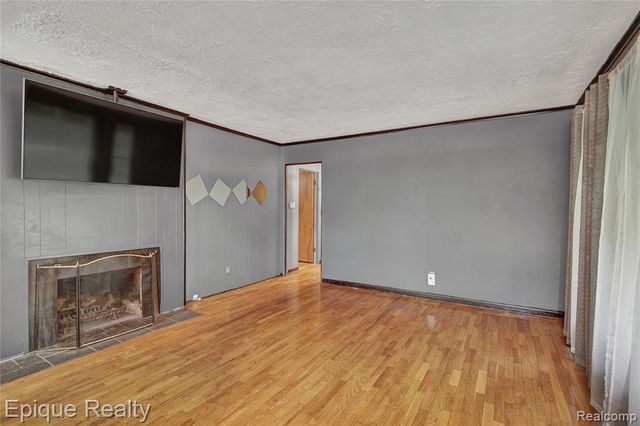 3210 Emerson Street, Flint, MI 48504