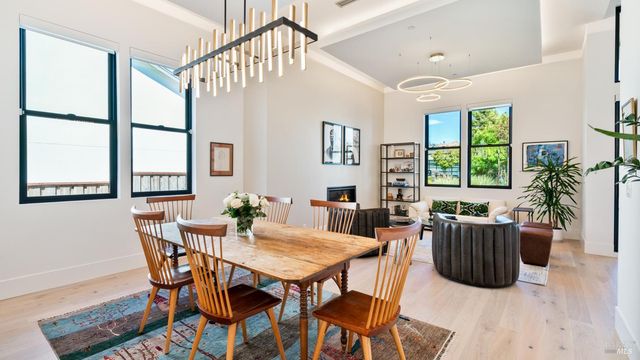 3735 Lakebriar Pl, Santa Rosa, CA 95403