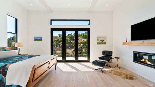 3735 Lakebriar Pl, Santa Rosa, CA 95403