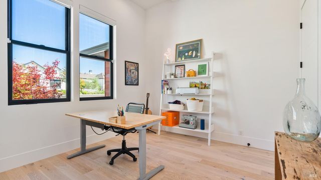 3735 Lakebriar Pl, Santa Rosa, CA 95403