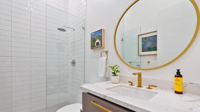 3735 Lakebriar Pl, Santa Rosa, CA 95403