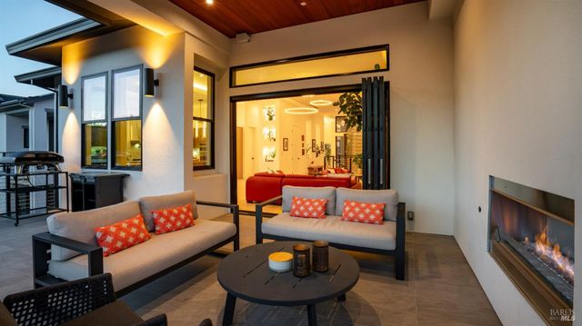 3735 Lakebriar Pl, Santa Rosa, CA 95403