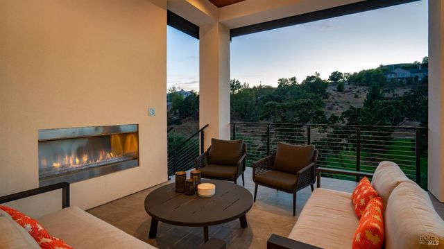 3735 Lakebriar Pl, Santa Rosa, CA 95403