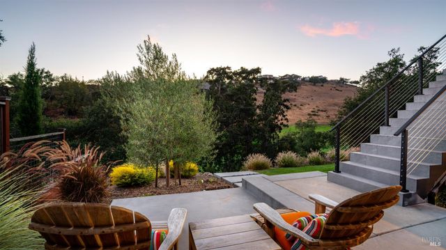 3735 Lakebriar Pl, Santa Rosa, CA 95403