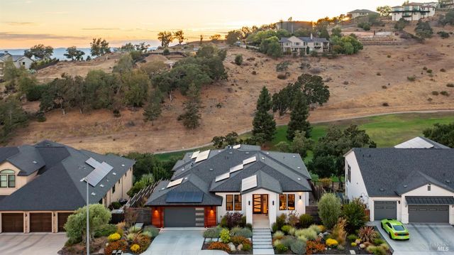 3735 Lakebriar Pl, Santa Rosa, CA 95403