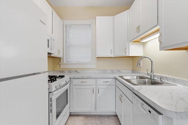 345 Grand Avenue, Saint Paul, MN 55102