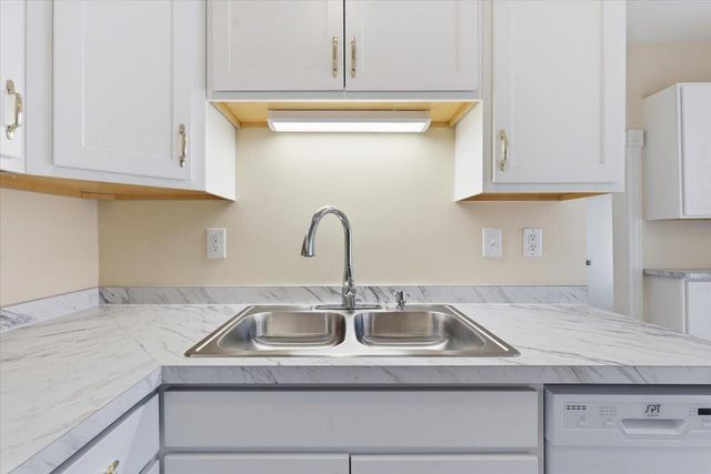 345 Grand Avenue, Saint Paul, MN 55102