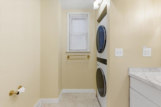 345 Grand Avenue, Saint Paul, MN 55102