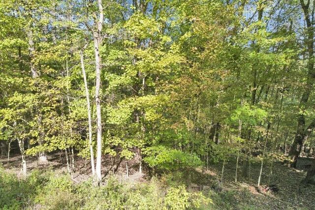 1832 Piegan Court, Sugar Grove, OH 43155