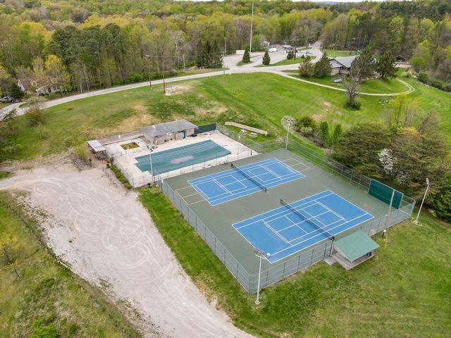1832 Piegan Court, Sugar Grove, OH 43155
