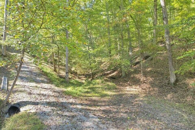 1832 Piegan Court, Sugar Grove, OH 43155