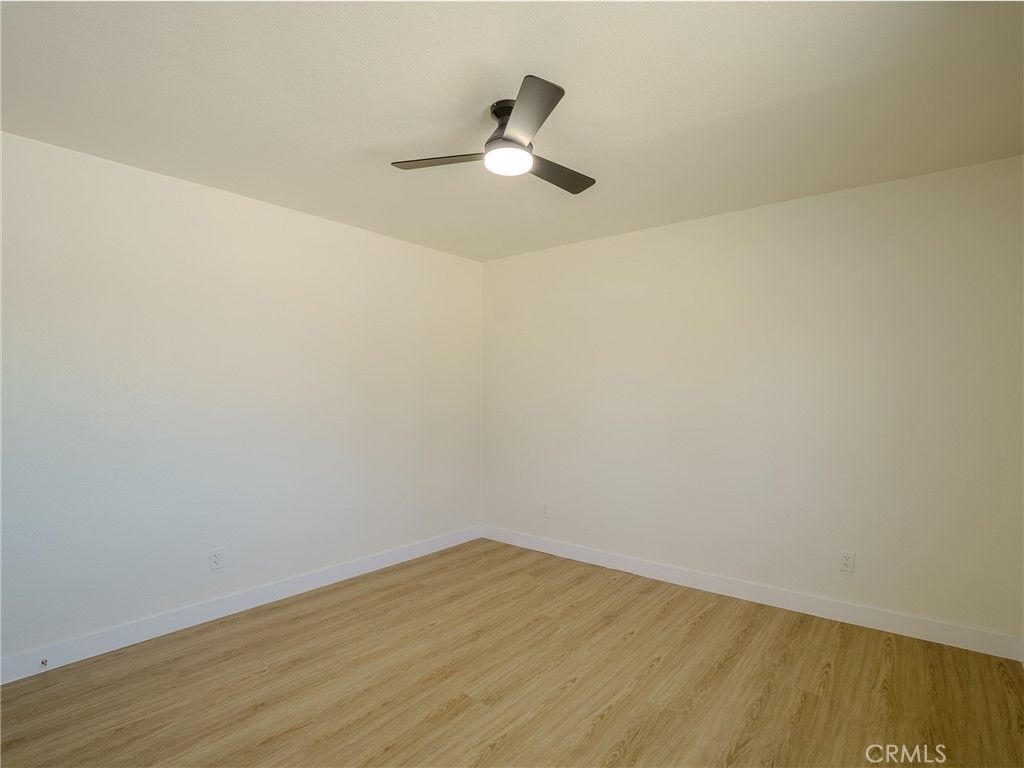 Image 11 of property listing at 21865 Fox, Apple Valley, CA 92307