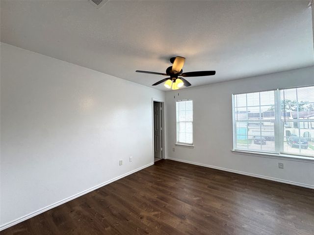 4510 Alamosa Street, Fort Worth, TX 76119