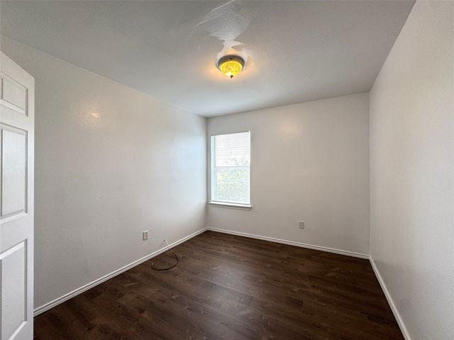 4510 Alamosa Street, Fort Worth, TX 76119