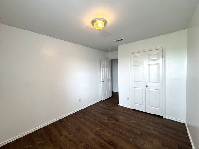 4510 Alamosa Street, Fort Worth, TX 76119