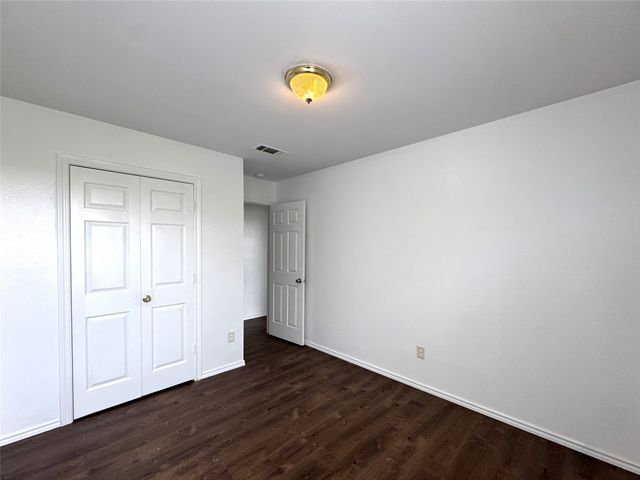 4510 Alamosa Street, Fort Worth, TX 76119
