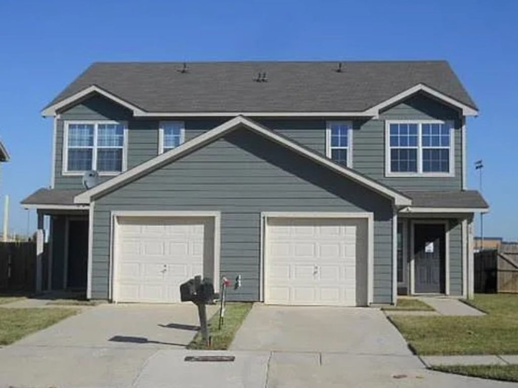 4510 Alamosa Street, Fort Worth, TX 76119