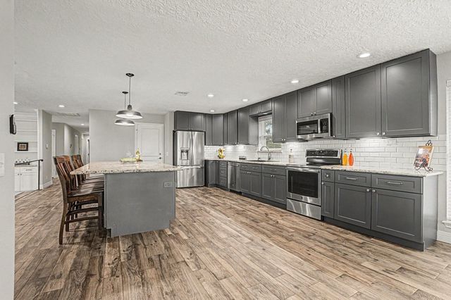 35564 Brumlow Road, Hempstead, TX 77445