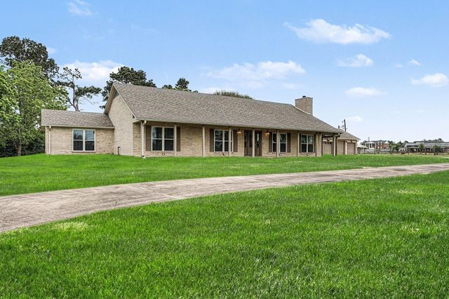 35564 Brumlow Road, Hempstead, TX 77445