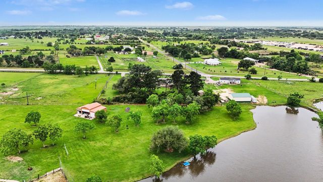 35564 Brumlow Road, Hempstead, TX 77445