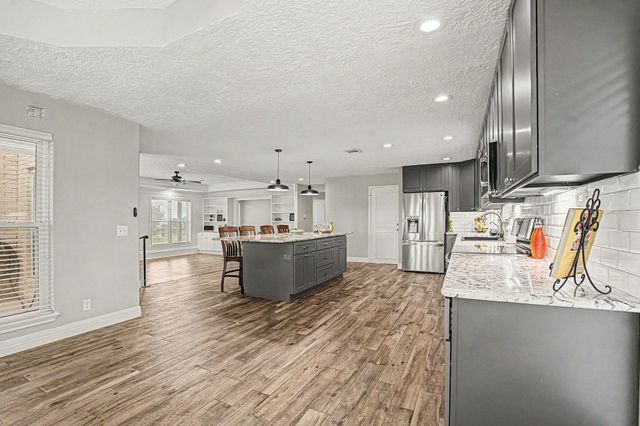 35564 Brumlow Road, Hempstead, TX 77445