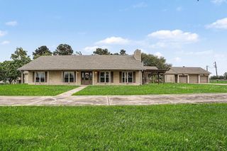 35564 Brumlow Road, Hempstead, TX 77445