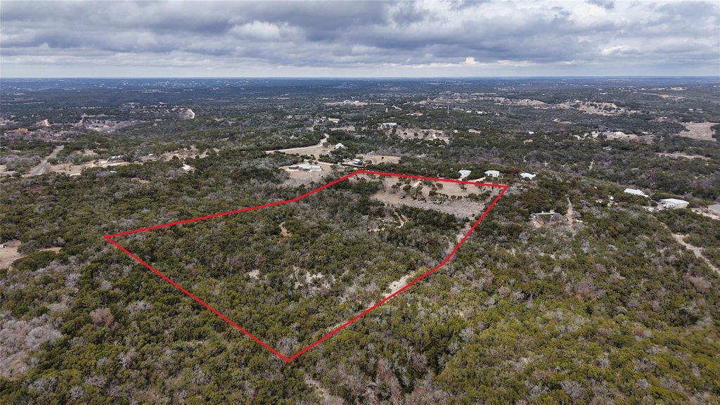 137 Honeycomb LN, Kerrville, TX 78028
