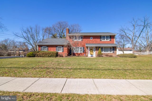 448 HILLSIDE AVE, Piscataway, NJ 08854