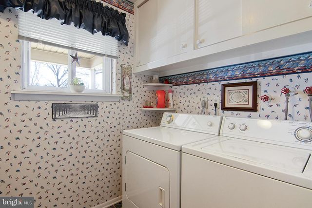 448 HILLSIDE AVE, Piscataway, NJ 08854