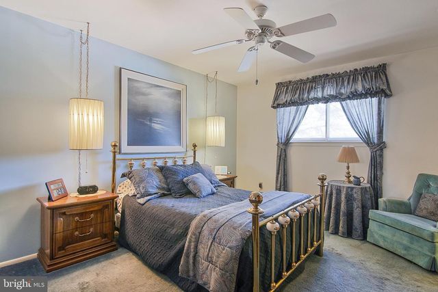 448 HILLSIDE AVE, Piscataway, NJ 08854