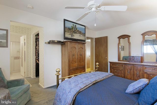 448 HILLSIDE AVE, Piscataway, NJ 08854