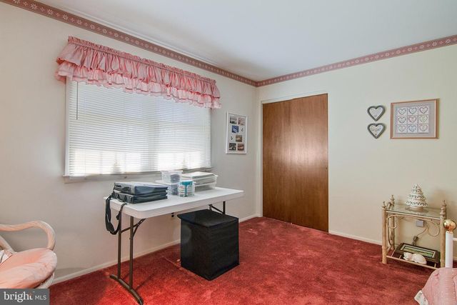 448 HILLSIDE AVE, Piscataway, NJ 08854