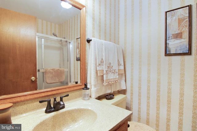 448 HILLSIDE AVE, Piscataway, NJ 08854