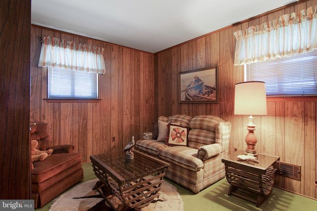 448 HILLSIDE AVE, Piscataway, NJ 08854