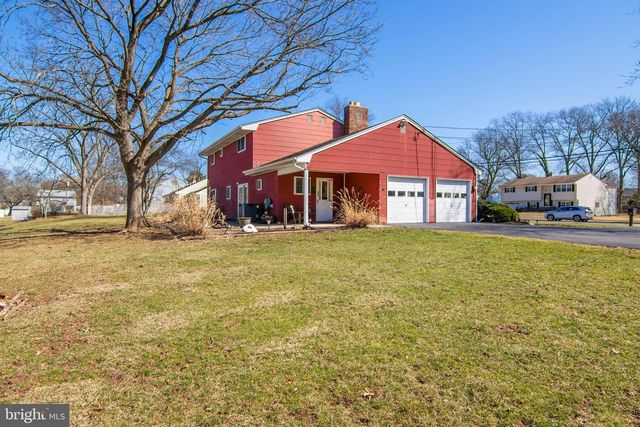 448 HILLSIDE AVE, Piscataway, NJ 08854