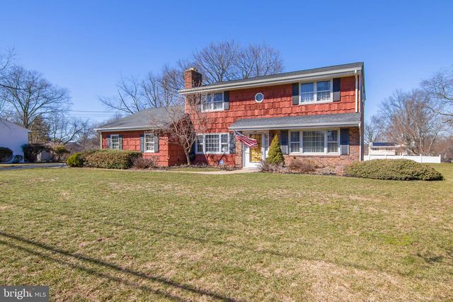 448 HILLSIDE AVE, Piscataway, NJ 08854