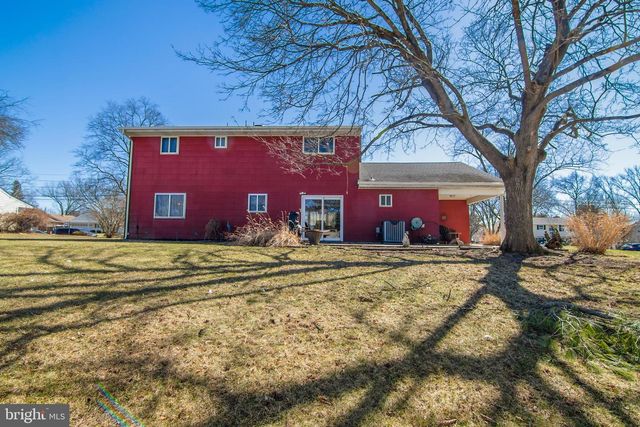 448 HILLSIDE AVE, Piscataway, NJ 08854