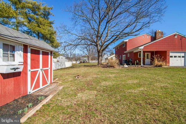 448 HILLSIDE AVE, Piscataway, NJ 08854