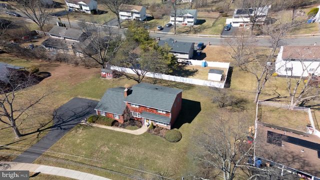 448 HILLSIDE AVE, Piscataway, NJ 08854