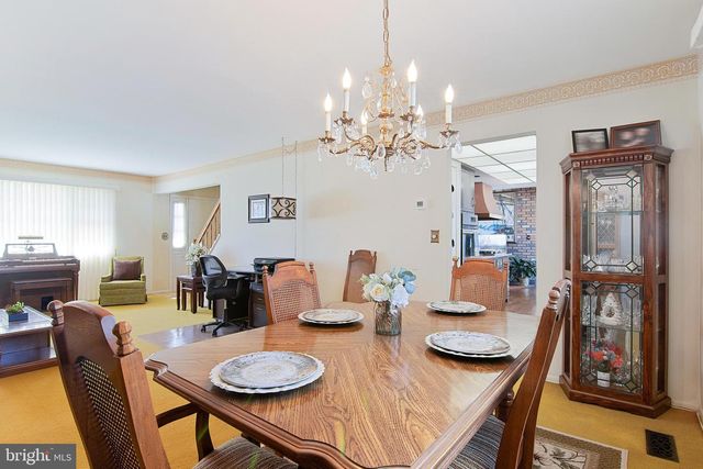 448 HILLSIDE AVE, Piscataway, NJ 08854